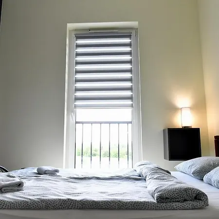 Ach To Tu! Apartment *